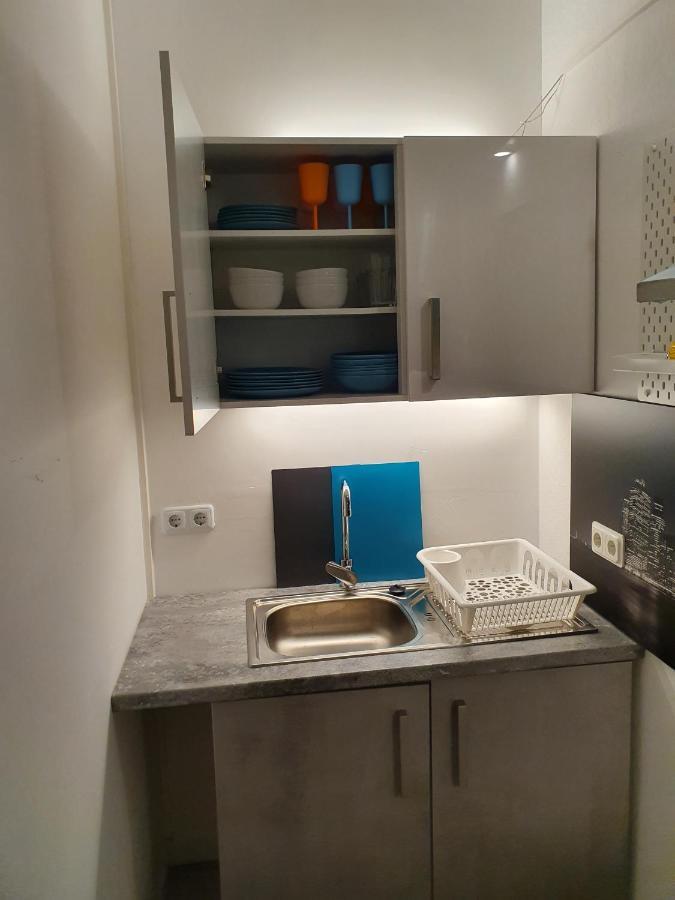 Central Lichtenberger Apartment For 6 People Berlin Eksteriør bilde