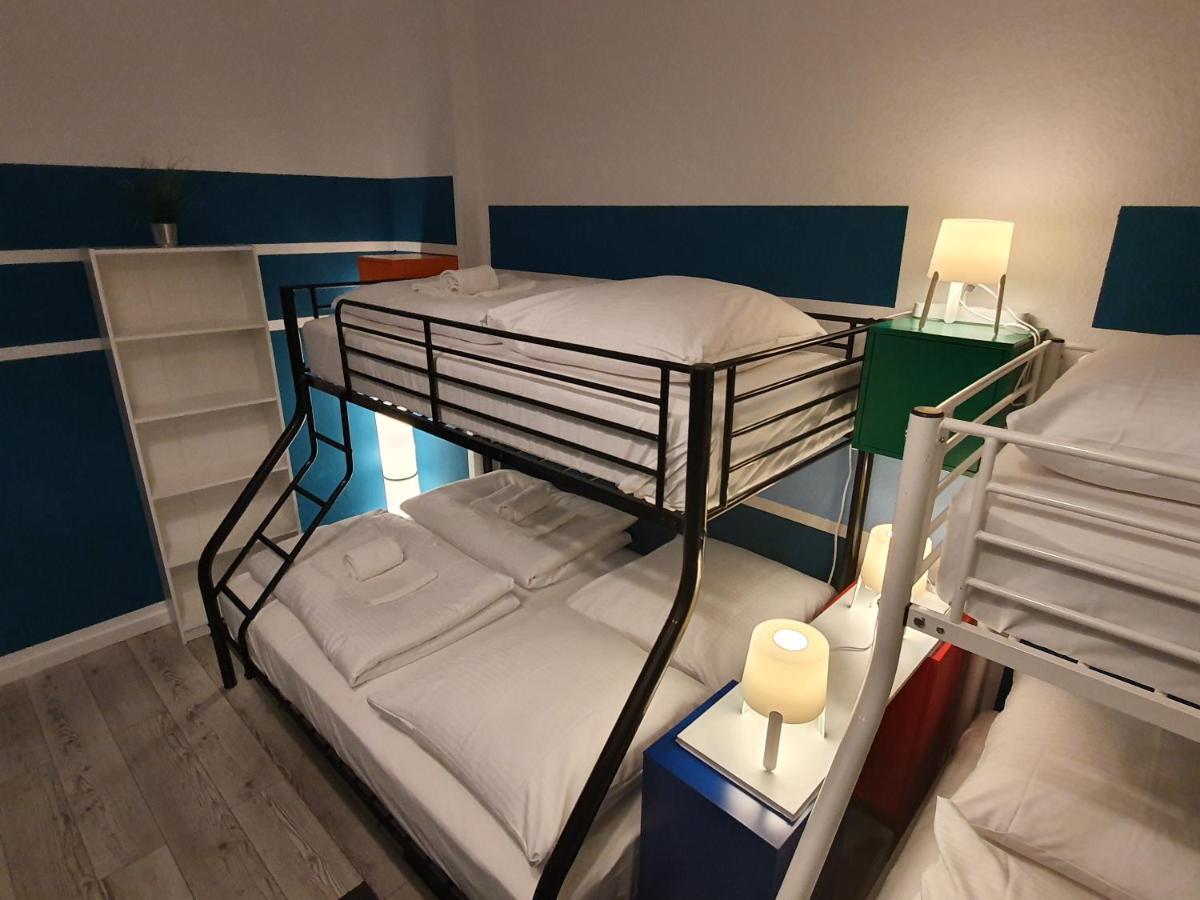 Central Lichtenberger Apartment For 6 People Berlin Eksteriør bilde