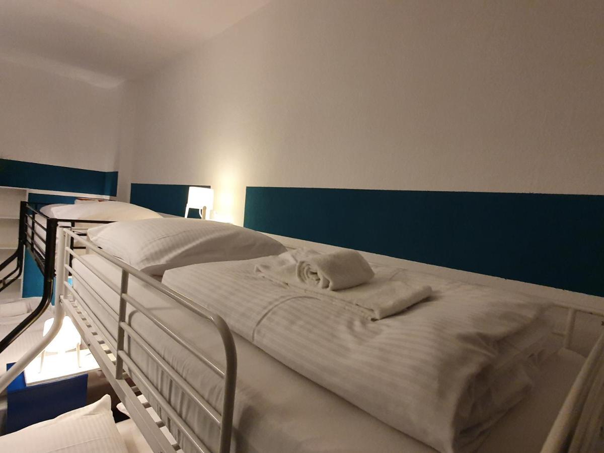 Central Lichtenberger Apartment For 6 People Berlin Eksteriør bilde