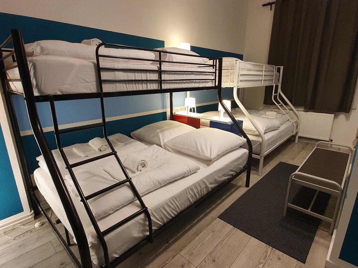 Central Lichtenberger Apartment For 6 People Berlin Eksteriør bilde