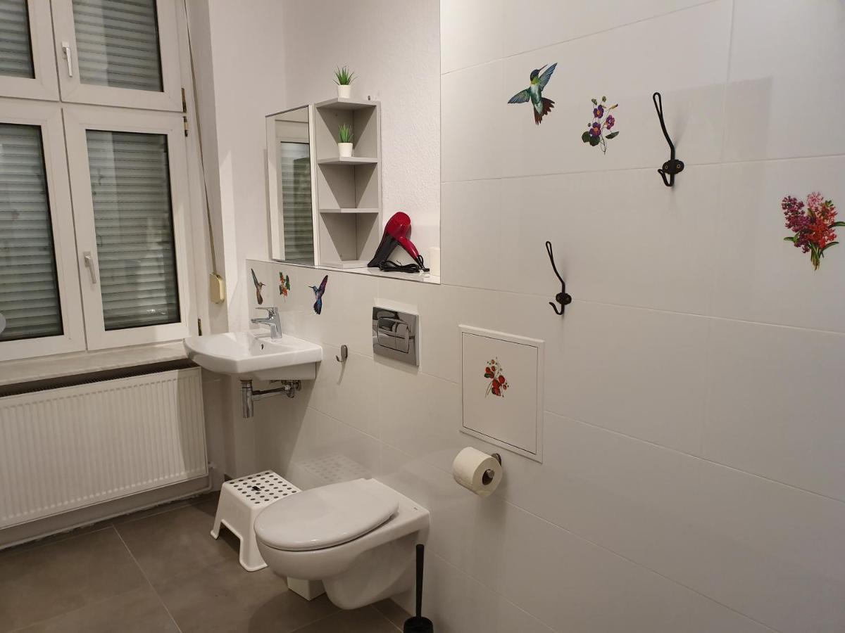 Central Lichtenberger Apartment For 6 People Berlin Eksteriør bilde